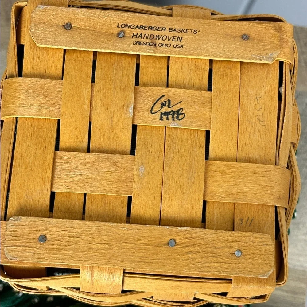 Longaberger Basket with Green Patterned Liner